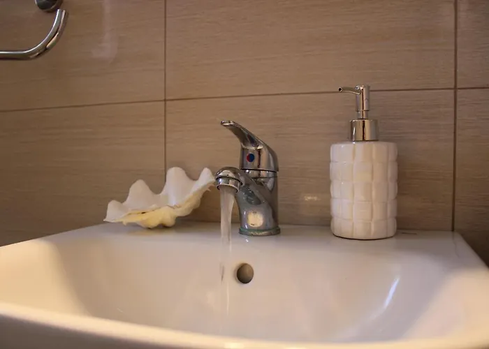 Harmony Milos Pollonia